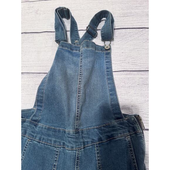 Wallflower Highrise Flare leg Overalls - Picture 5 of 11